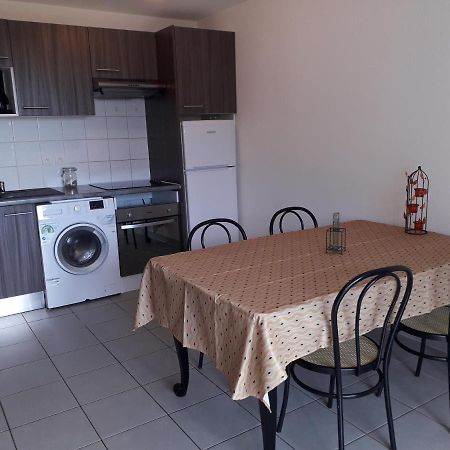Bel Appartement En Residence Avec Parking Prive Arvert Dış mekan fotoğraf