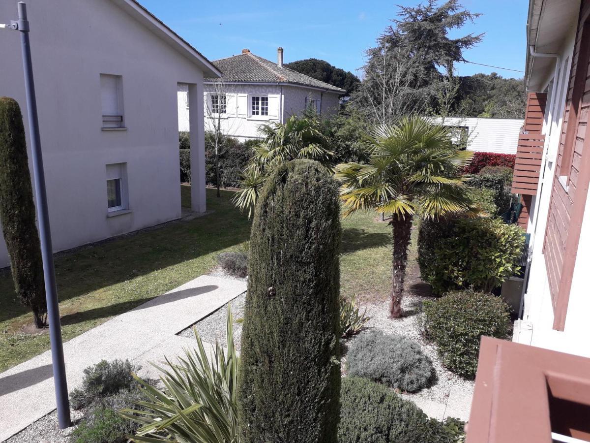 Bel Appartement En Residence Avec Parking Prive Arvert Dış mekan fotoğraf